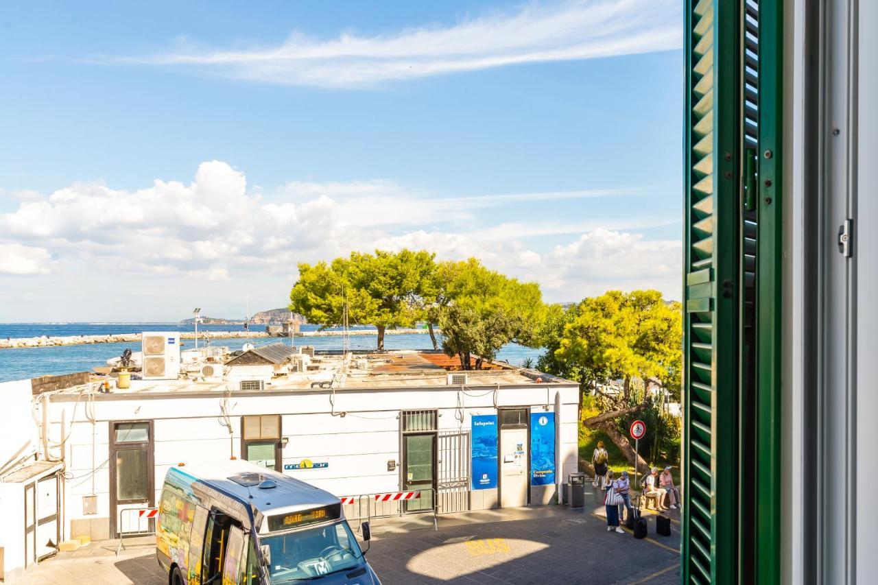 Апартаменты Tizzano House - La Marina Прочида Экстерьер фото